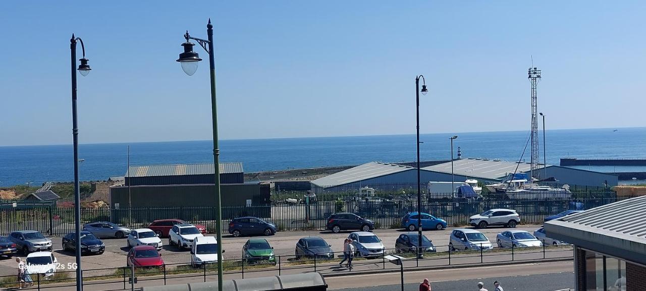 Londonderrys Bar And Accommodation Seaham Extérieur photo