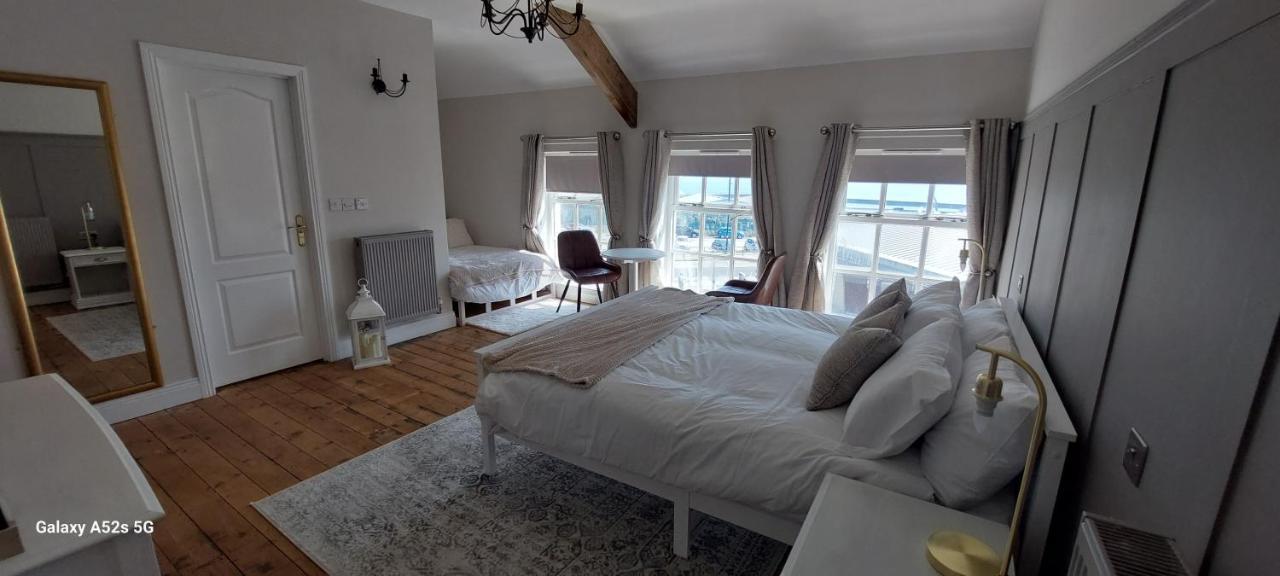 Londonderrys Bar And Accommodation Seaham Extérieur photo