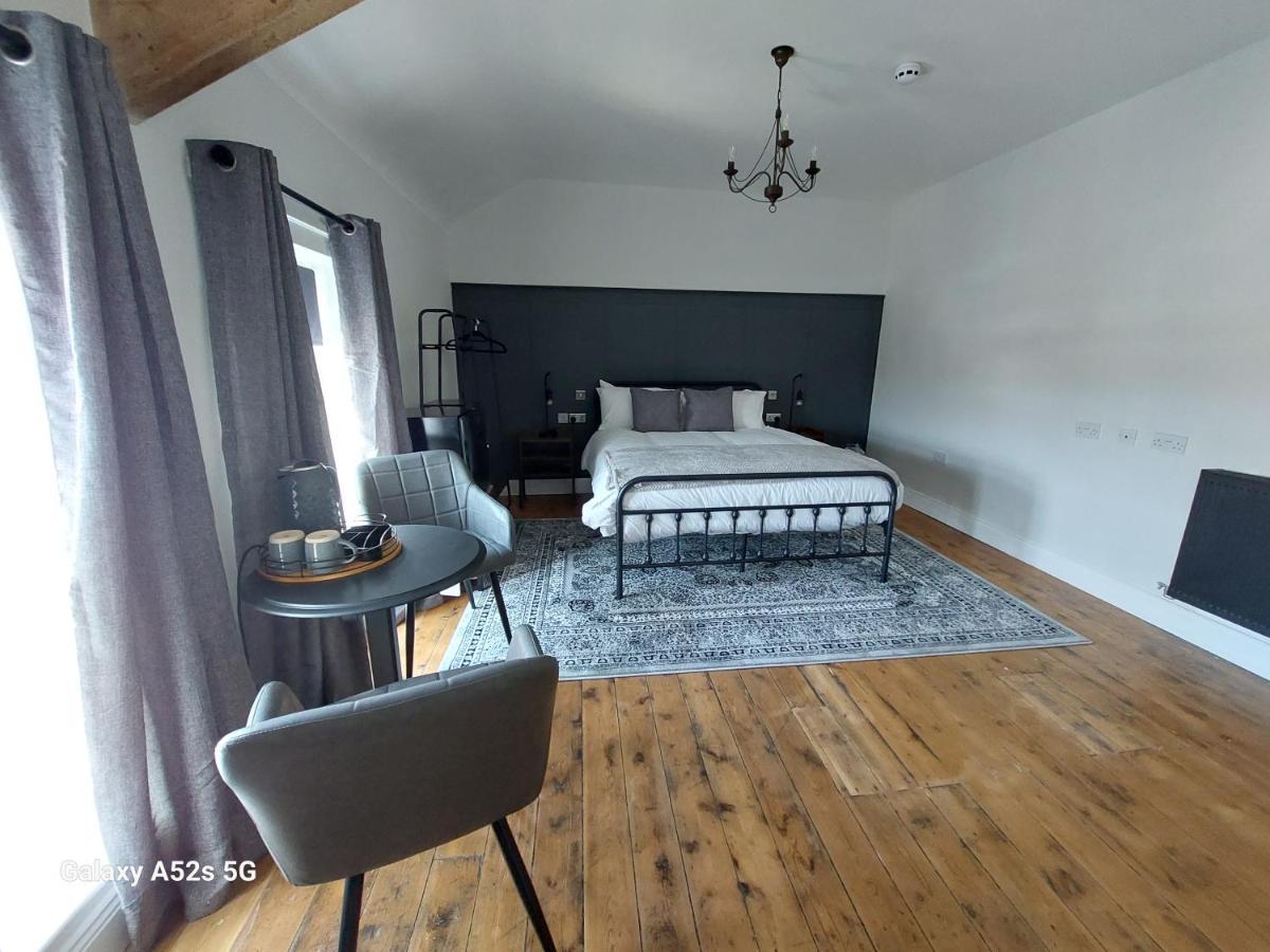 Londonderrys Bar And Accommodation Seaham Extérieur photo