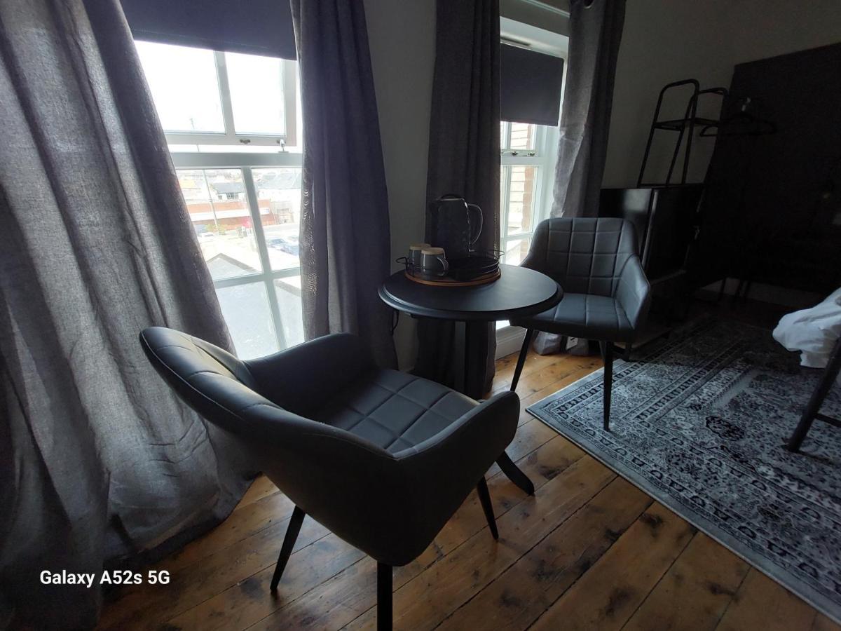 Londonderrys Bar And Accommodation Seaham Extérieur photo