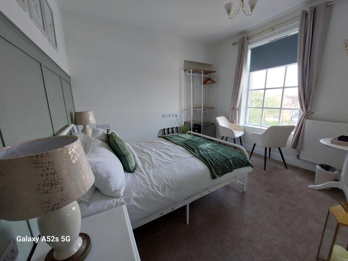 Londonderrys Bar And Accommodation Seaham Extérieur photo