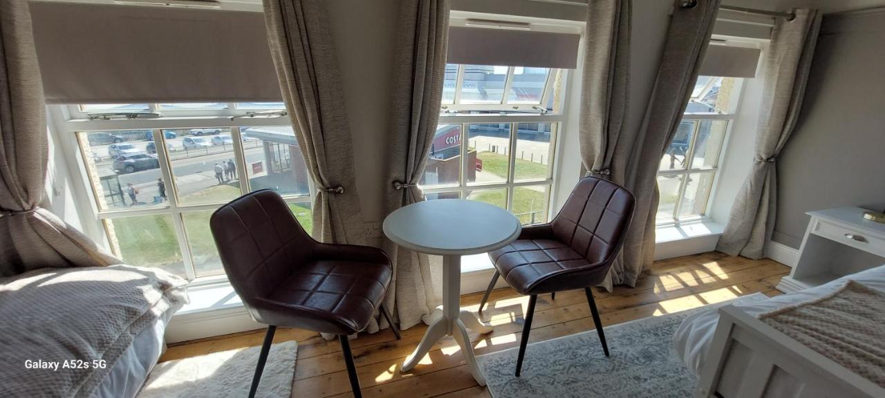 Londonderrys Bar And Accommodation Seaham Extérieur photo